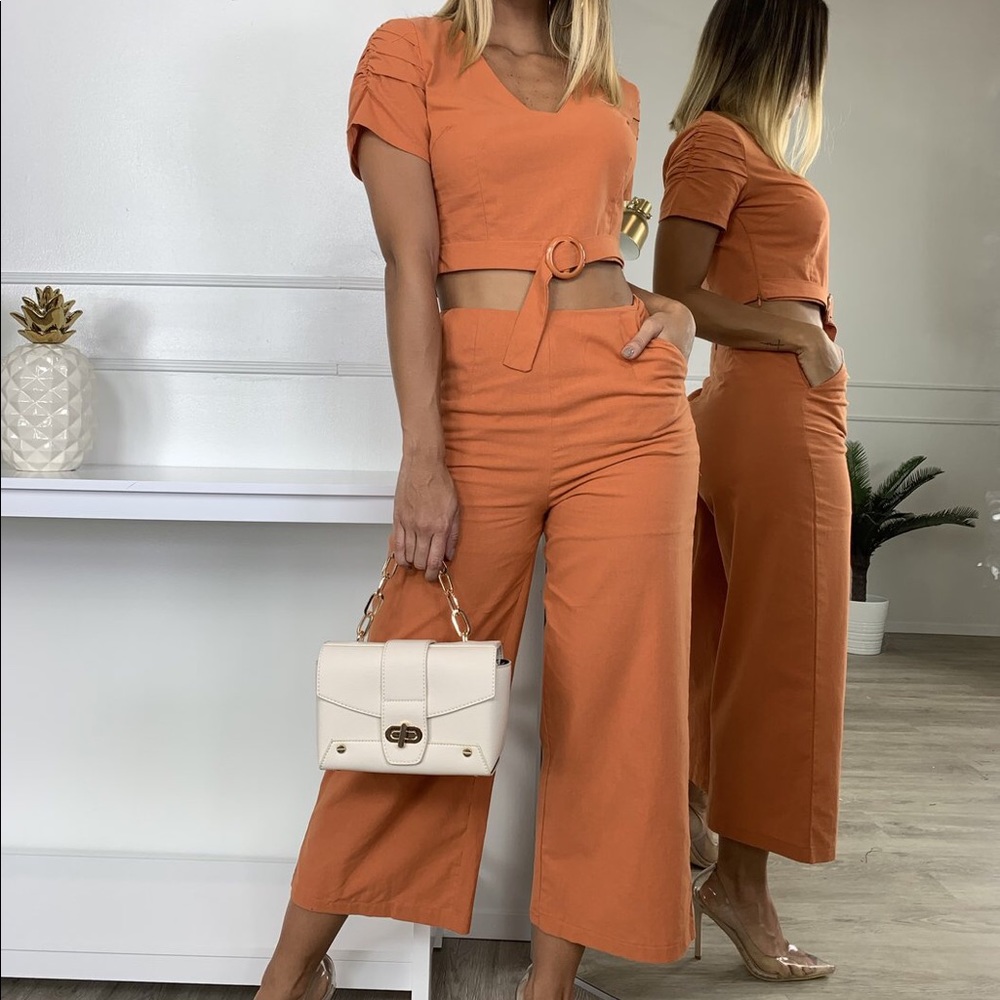 Crop top pant set